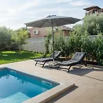 Casa vacanze Tatjana Mit Pool