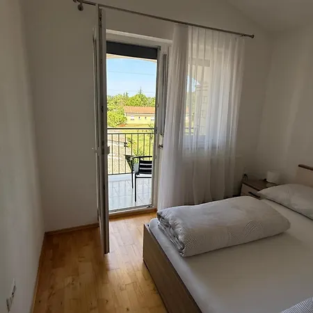 Tatjana Mit Pool Feriehus Poreč