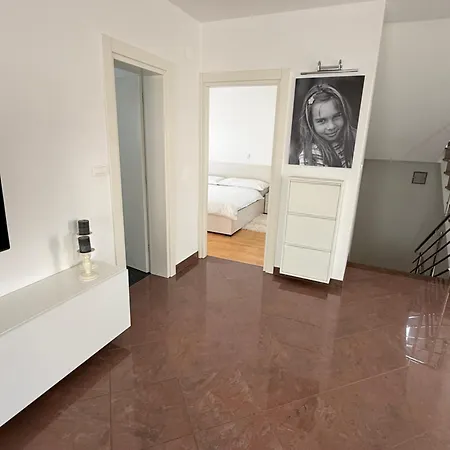 Tatjana Mit Pool Feriehus